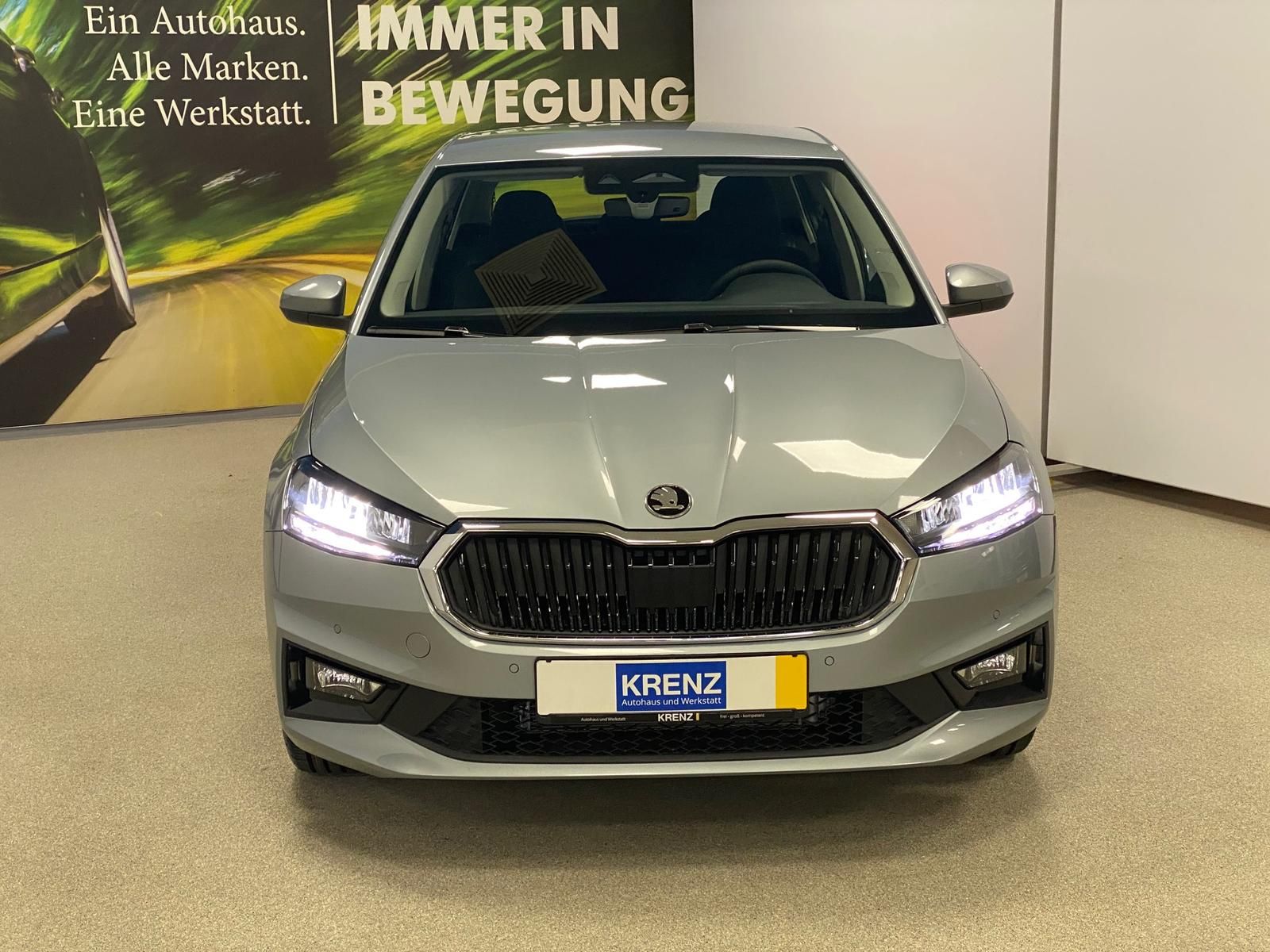 Fahrzeugabbildung SKODA Fabia 1.0 TSI+Garantie 2031+RüKAMERA+ALU+PDC+