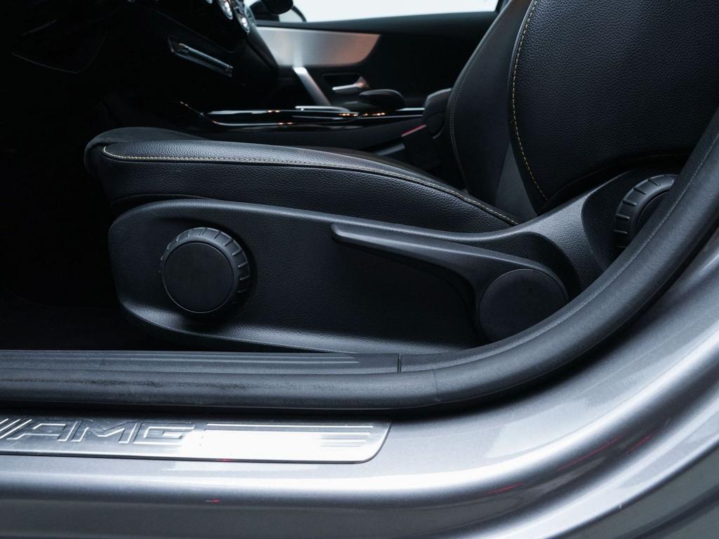 Mercedes-Benz A 45 AMG