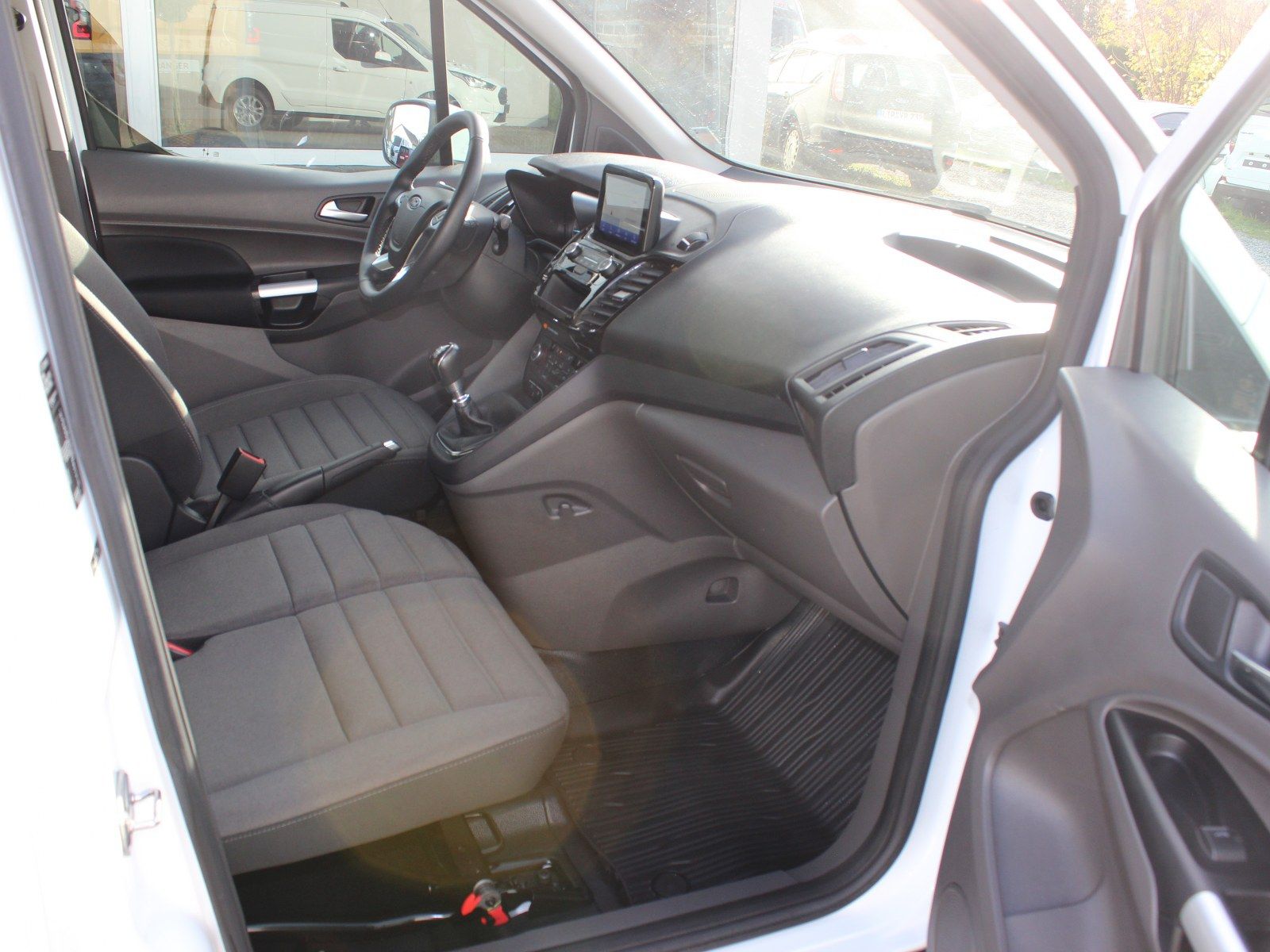Fahrzeugabbildung Ford Transit Connect Kasten Limited 1,5 EcoBlue