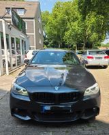 BMW 535 Baureihe 5 Lim. 535 i - BMW 535 mit Benzin-Antrieb: Leder, Navigationssystem, Limousine