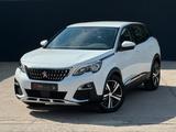 Peugeot 3008 PureTech 180 Allure Tempomat PDC CarPlay - weiße Peugeot 3008