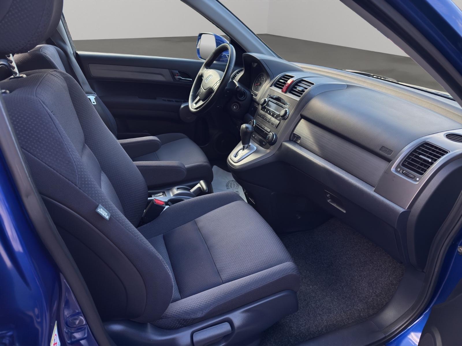 Honda CR-V 2.0 i-VTEC 150 ch 4WD Elegance • Boîte auto • Clim auto • Attelage • Régulateur
