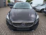 Volvo V40 Cross Country Momentum - Volvo V40 Limousine Momentum mit Diesel-Antrieb
