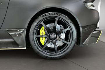 2016 Aston Martin V12 VANTAGE 照片 9