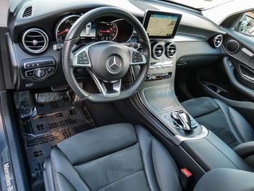 Fahrzeugabbildung Mercedes-Benz GLC 300 4Matic 9G-TRONIC PANORAMA ANHZV AMG 360°