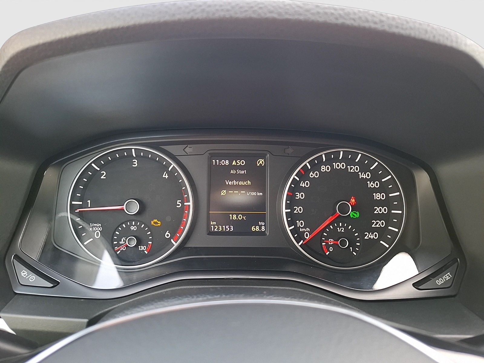 Fahrzeugabbildung Volkswagen Amarok TDI Aventura DC DSG 4M STH Xenon AHK Navi