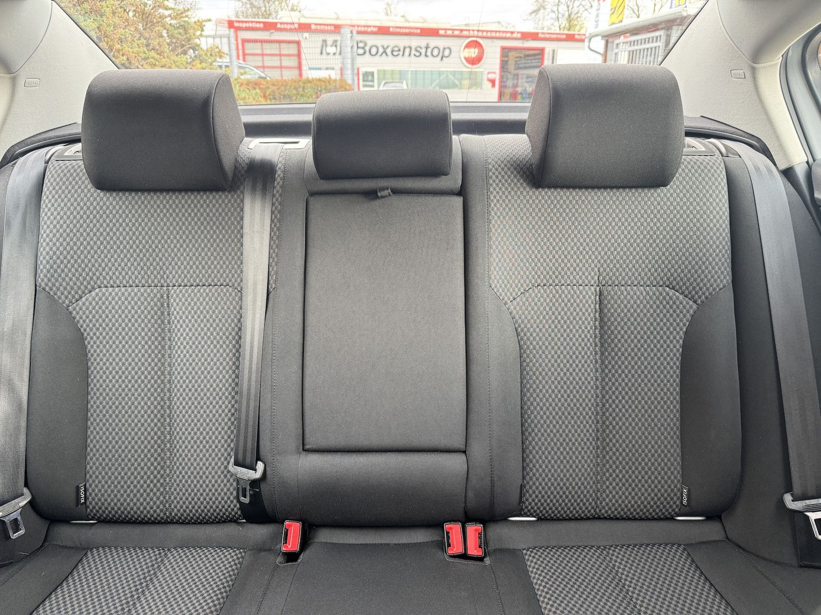 Fahrzeugabbildung Volkswagen Passat 1.4 TSI Limousine /Tempomat/Klimaauto/Fsh