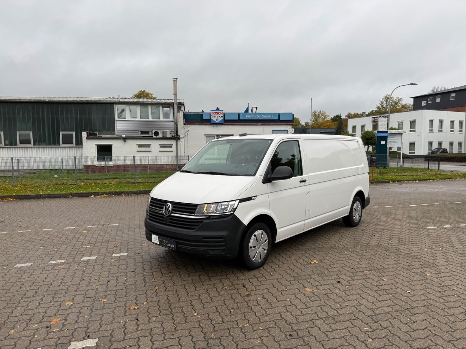 Volkswagen T6 Transporter 2,0 TDI Lang PDC 8x Bereift Regal