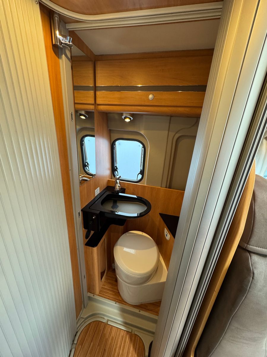 Fahrzeugabbildung Pössl 540 ROADCAMP R NAVI KAMERA RAUMBAD 1.HAND