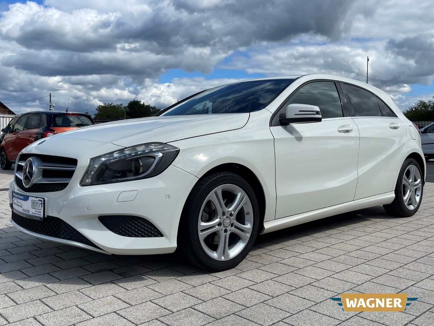 Fahrzeugabbildung Mercedes-Benz A 180 Urban BlueEfficiency SHZ Automatik