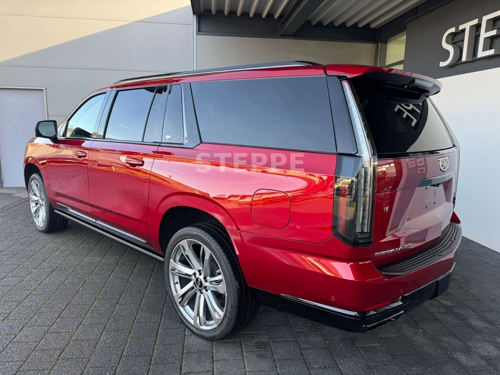 Cadillac Escalade FACELIFT MY26 6.2 V8 ESV Sport Platinum