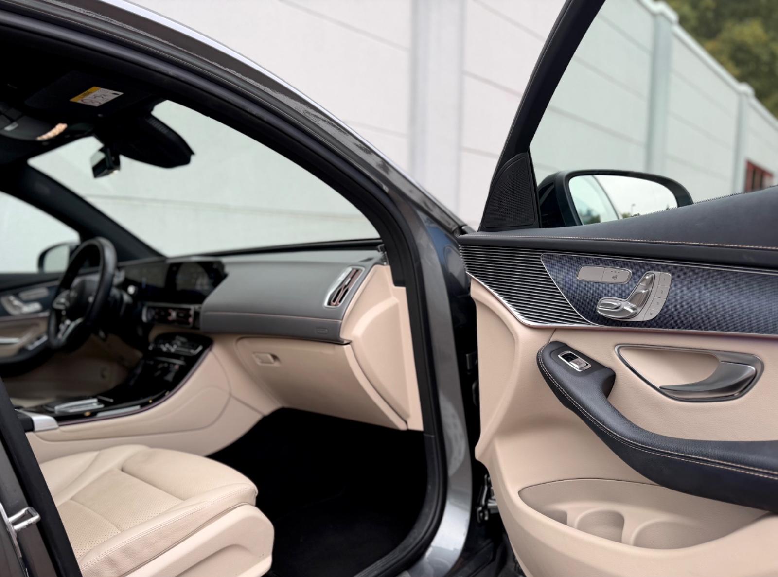 Mercedes-Benz EQC 400 4M °HUD°MASSAGE°LEDER°KEY-GO°SHD°19"AMG°