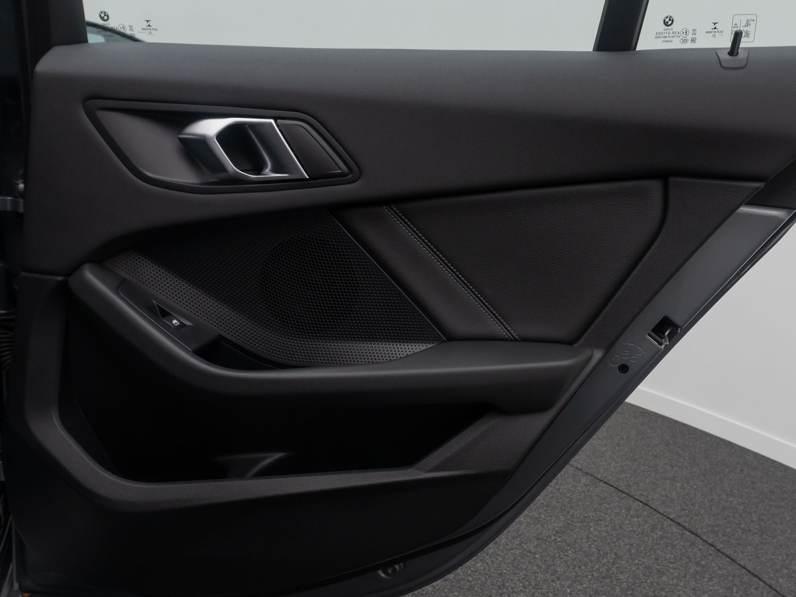 Fahrzeugabbildung BMW 118i Sport Line DAB CockPitPr PDC Fernlichtassis