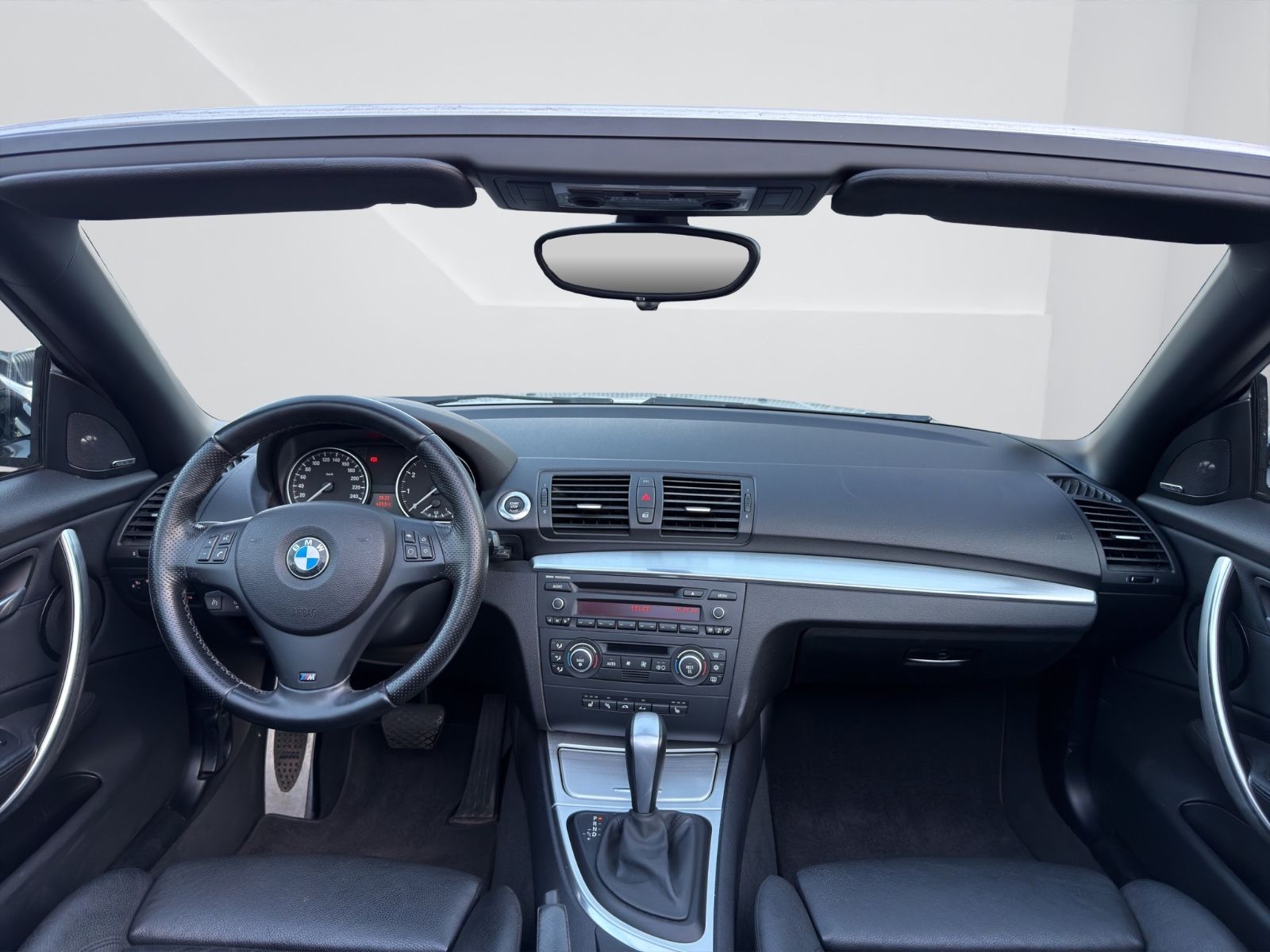 Fahrzeugabbildung BMW 120 Cabrio 120 i | M | Automatik | Vollleder |