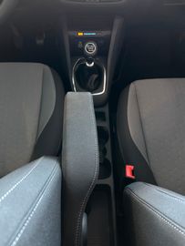 Ford Tourneo Courier Titanium WipaAHK 5JGarantie!