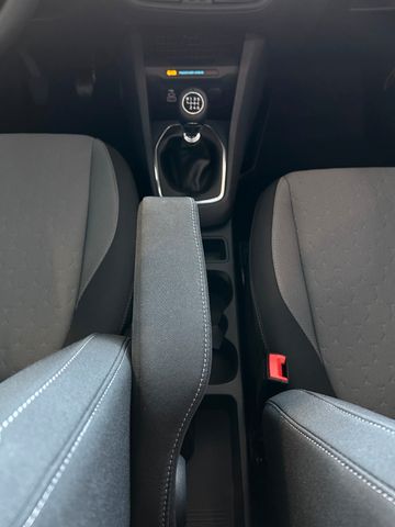 Ford Tourneo Courier Titanium WipaAHK 5JGarantie!
