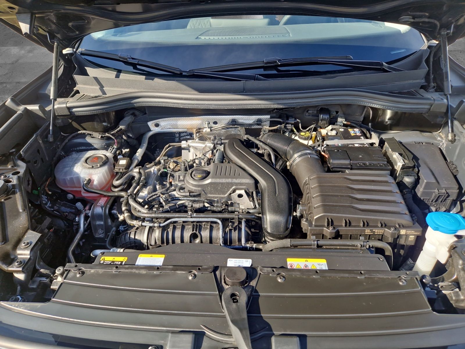 Fahrzeugabbildung Volkswagen Tiguan 1.5 eTSI