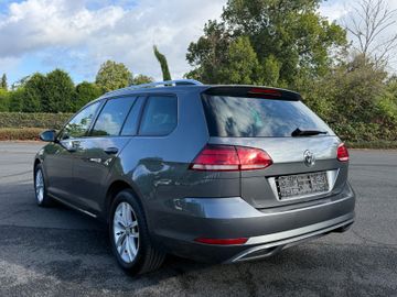 Volkswagen Golf - 8