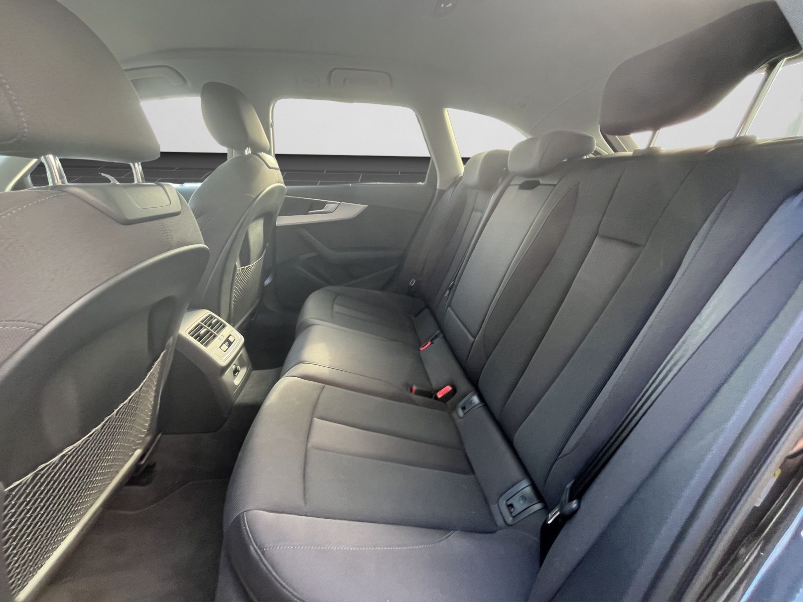 Audi A4 - Bild 15