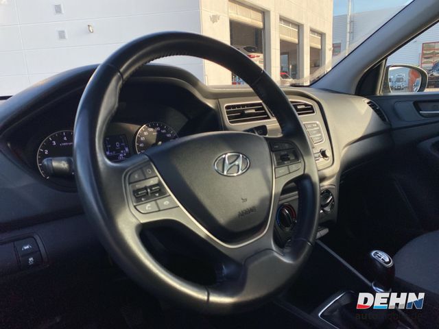 Hyundai i20 1.2. Select Bluetooh AHK Klima