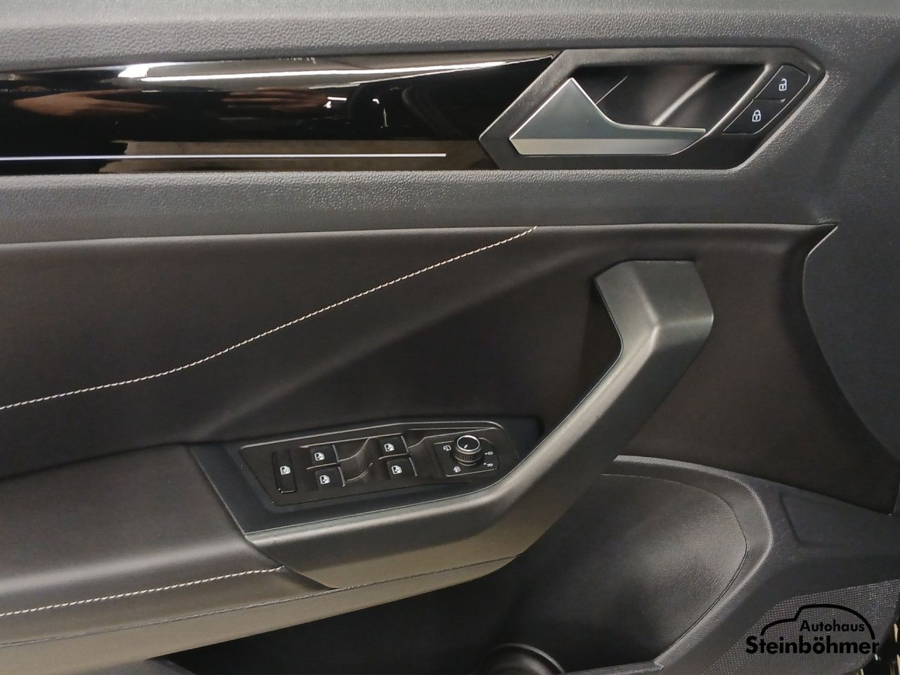 Volkswagen T-Roc - Bild 16