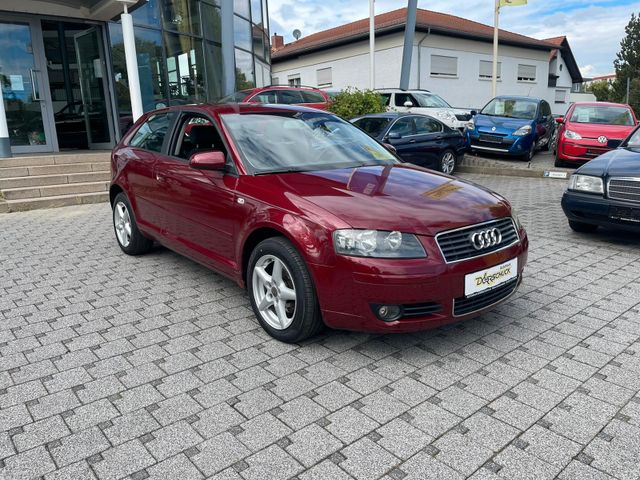 Audi A3 1.6 Attraction Klimaaut. Radio/CD/USB PDC