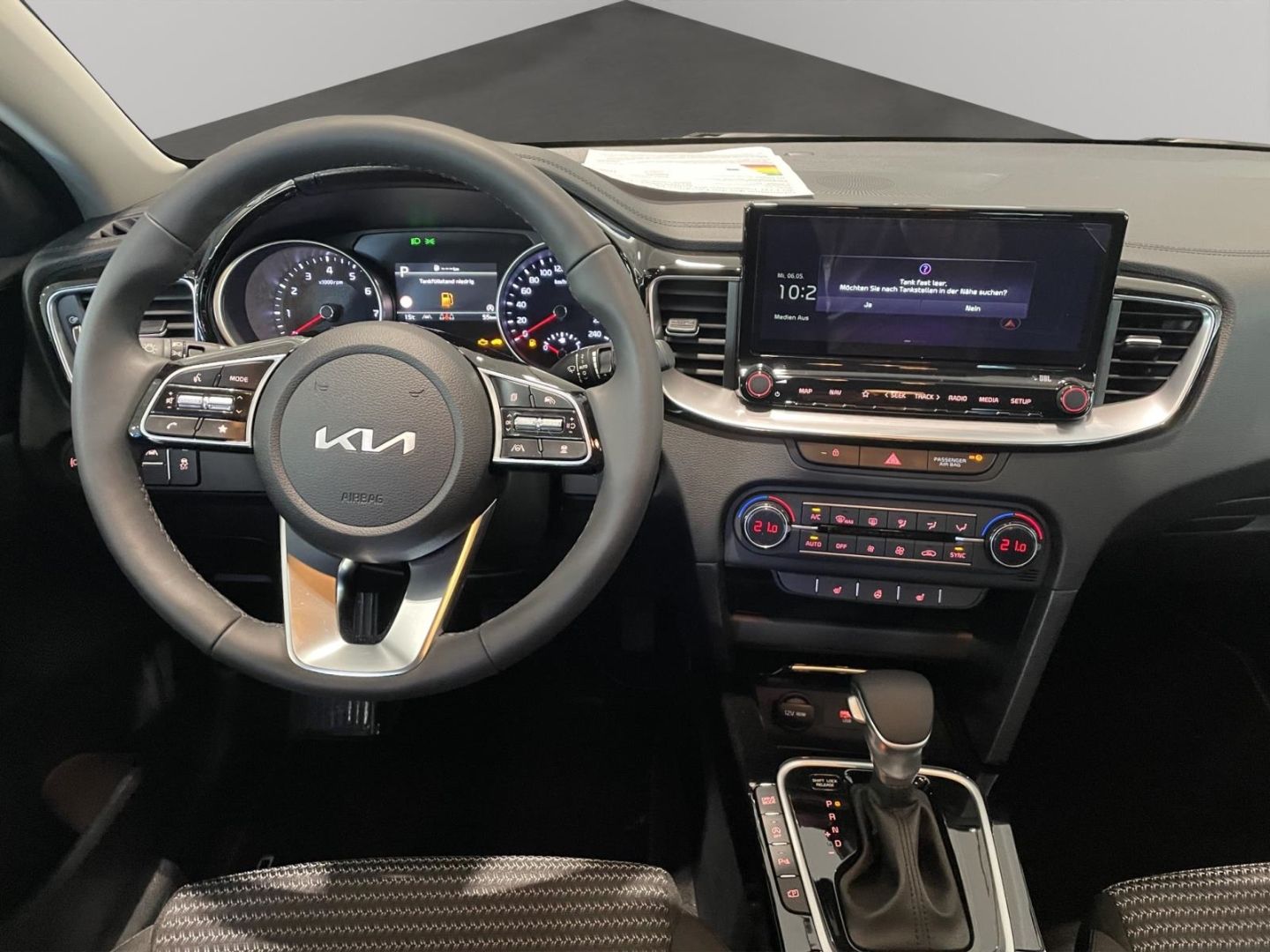 Fahrzeugabbildung Kia Ceed Ultimate SpurhalteASS Kamera PDC Tempomat