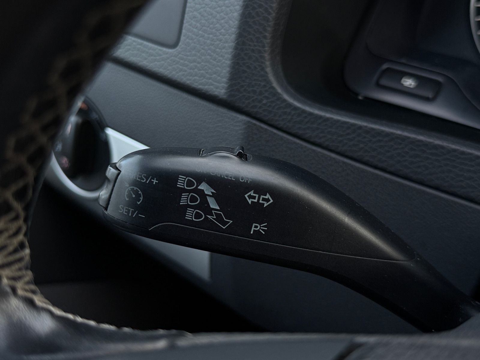 Fahrzeugabbildung Volkswagen T5 Multivan Edition 25 DAB GRA Side-Assist PDC