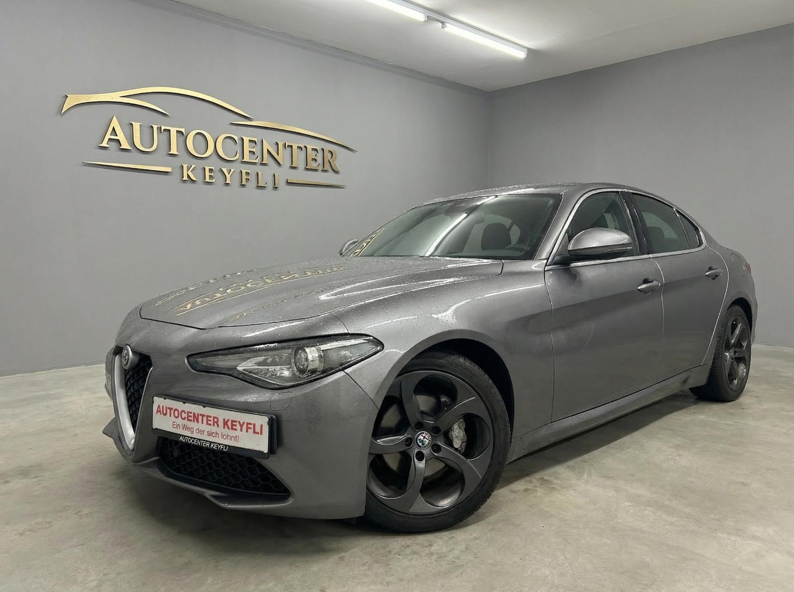 Alfa Romeo Giulia Super *AUTOMATIK*NAVI*LEDER*