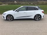 Audi S3 S-tronic quattro Sportback Carbon Style 5J.Ga - Audi S3 mit Benzin-Antrieb: Sportwagen
