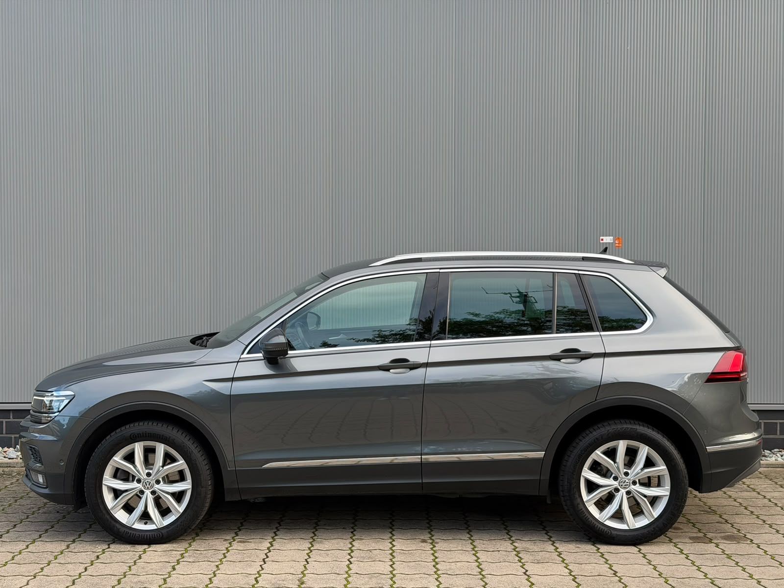 Volkswagen Tiguan 2.0 TDI DSG Highline 4Motion AHK NAV RFK foto 5
