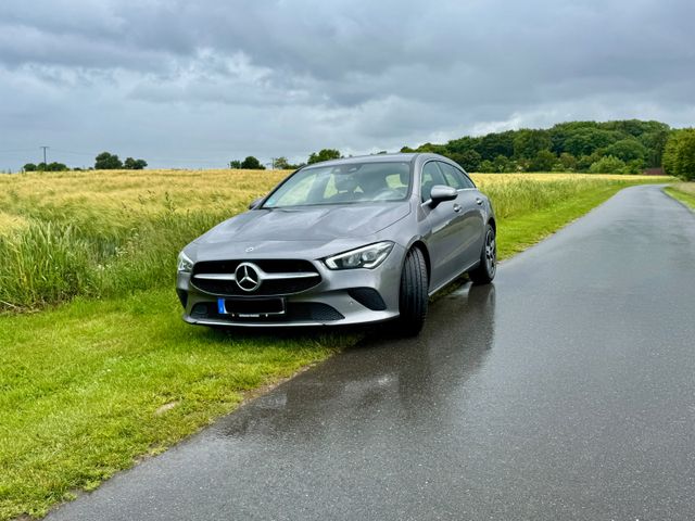 MERCEDES-BENZ CLA 200 d Shooting Brake