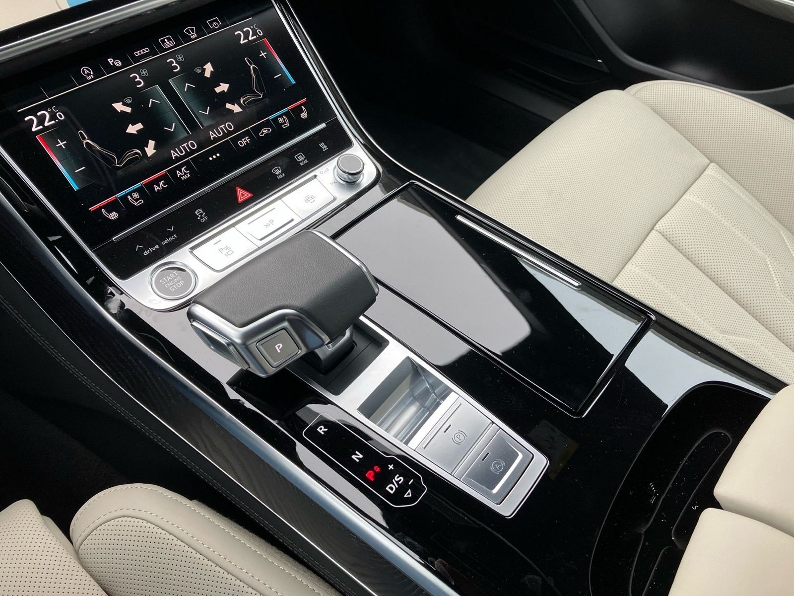 Audi A8 - Bild 14