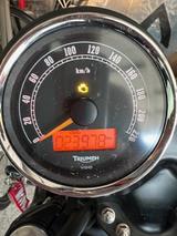 Triumph Bonneville SE - TRIUMPH BONNEVILLE