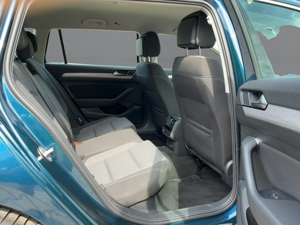 Volkswagen Passat Variant - Bild 13