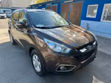 Hyundai ix35 2.0 Style 2WD*Aut*Leder*Navi*R_Cam*AHK*Top* - Hyundai ix35: Allradantrieb, Automatik