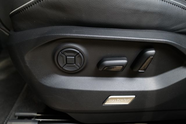 Volkswagen Touareg 3.0TDI R-Line Black Style Wankstabi Pano