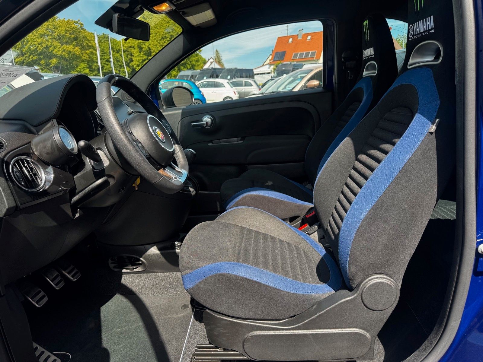 Fahrzeugabbildung Abarth 595 Monster Energy Yamaha Ed. Carplay Klima