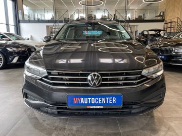 Volkswagen Passat Variant *LED*AHK*ACC*3ZONEN*1HAND*