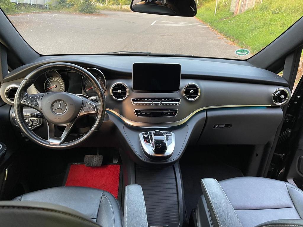 Mercedes-Benz V 250