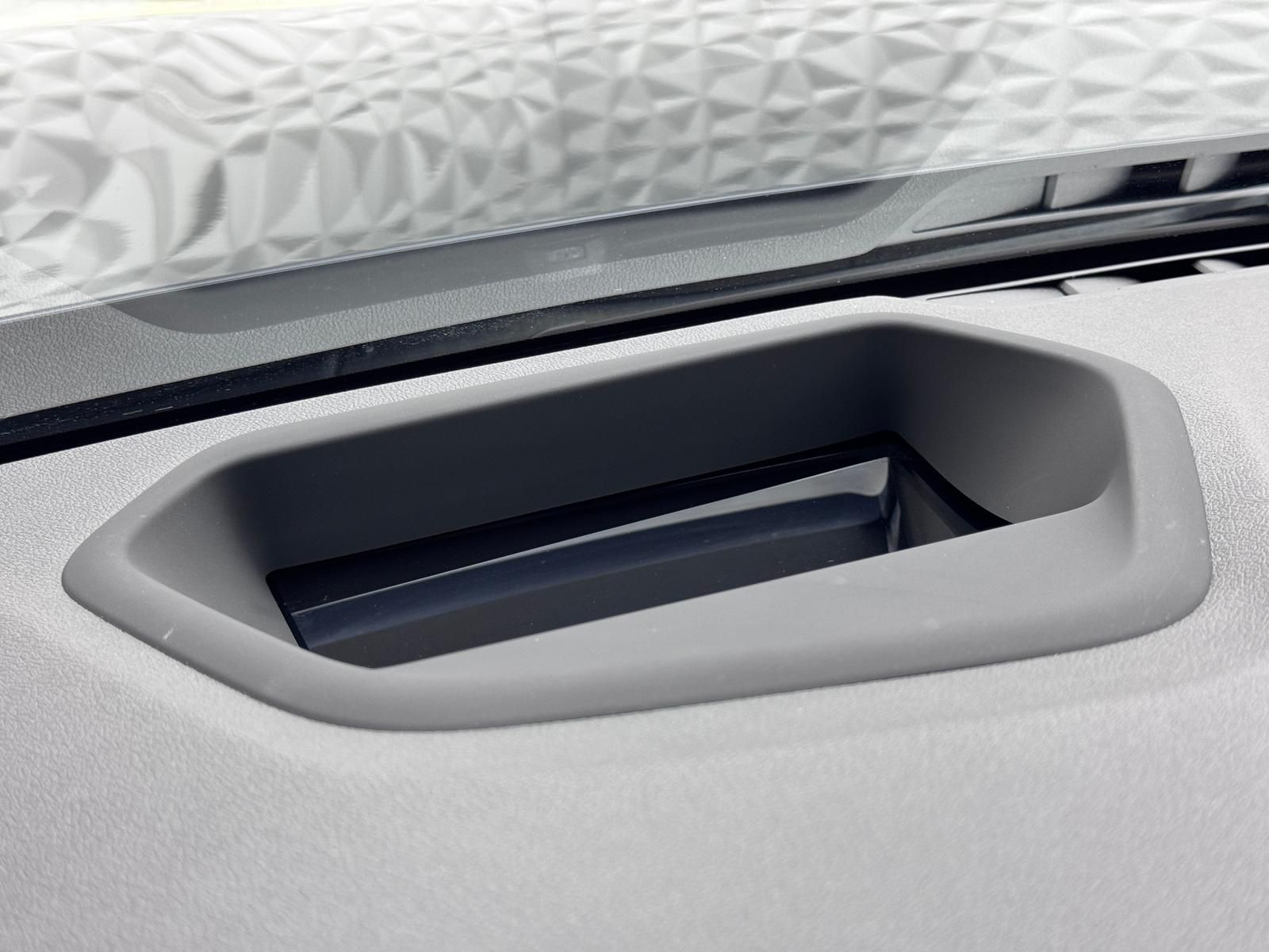 Fahrzeugabbildung BMW 530d M-PAKET*ACC*H&K*KEYLESS*HUD*R-CAM*DAB*LIVE