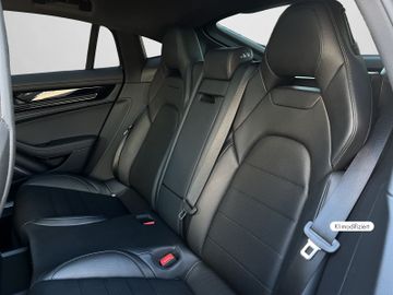 Porsche Panamera - 11