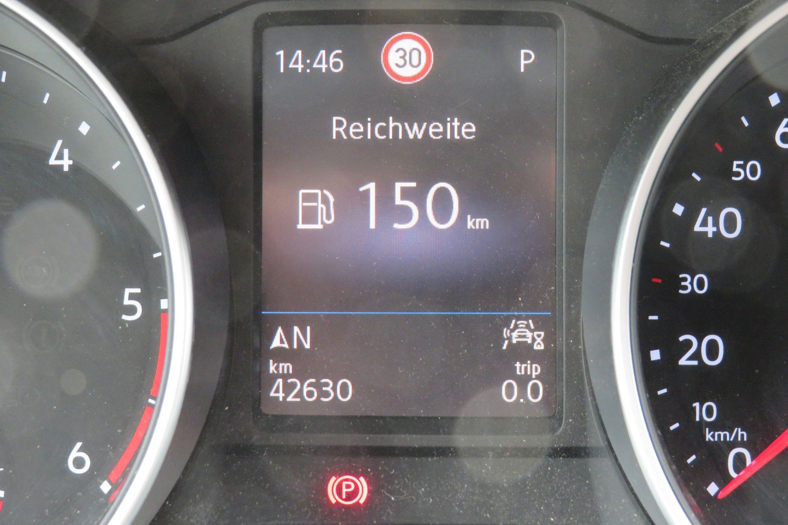 Fahrzeugabbildung Volkswagen Tiguan Life DSG AHK KAMERA ACC PDC SITZH. NAVI 1