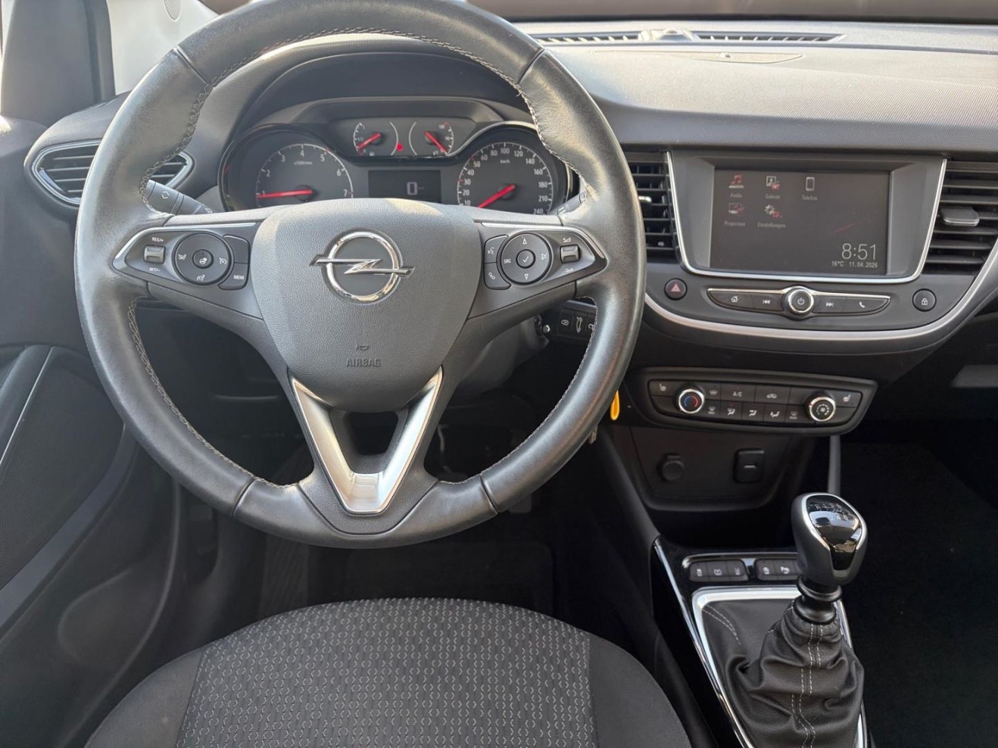 Fahrzeugabbildung Opel Crossland Edition SHZ LenkradHZG Spurhalteass.,