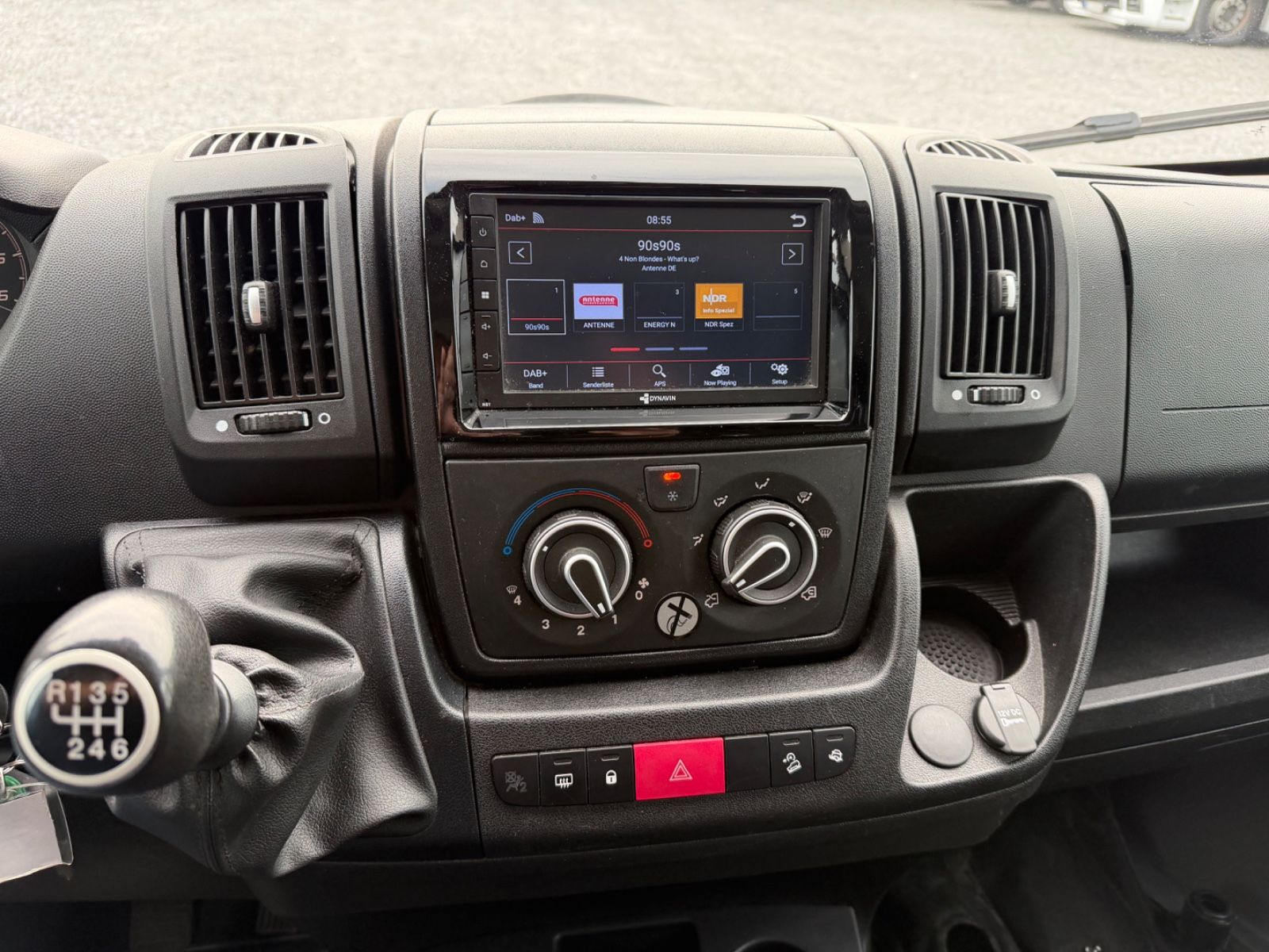 Fahrzeugabbildung Peugeot Boxer Koffer LBW