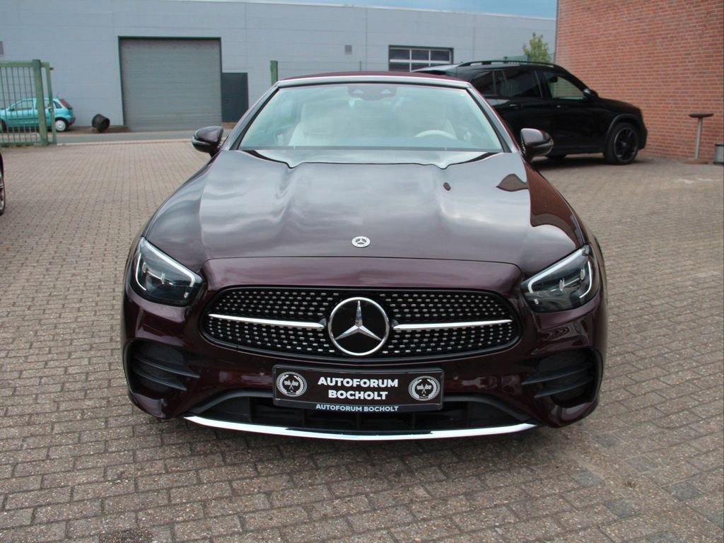 Image of Mercedes-Benz E 220
