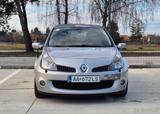 Renault Clio Sport F1 Team R27 - Renault Clio: F1 R27