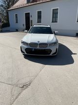 BMW 320dA xDrive Touring MSport-Pano-HuD-LMF-60MGar.