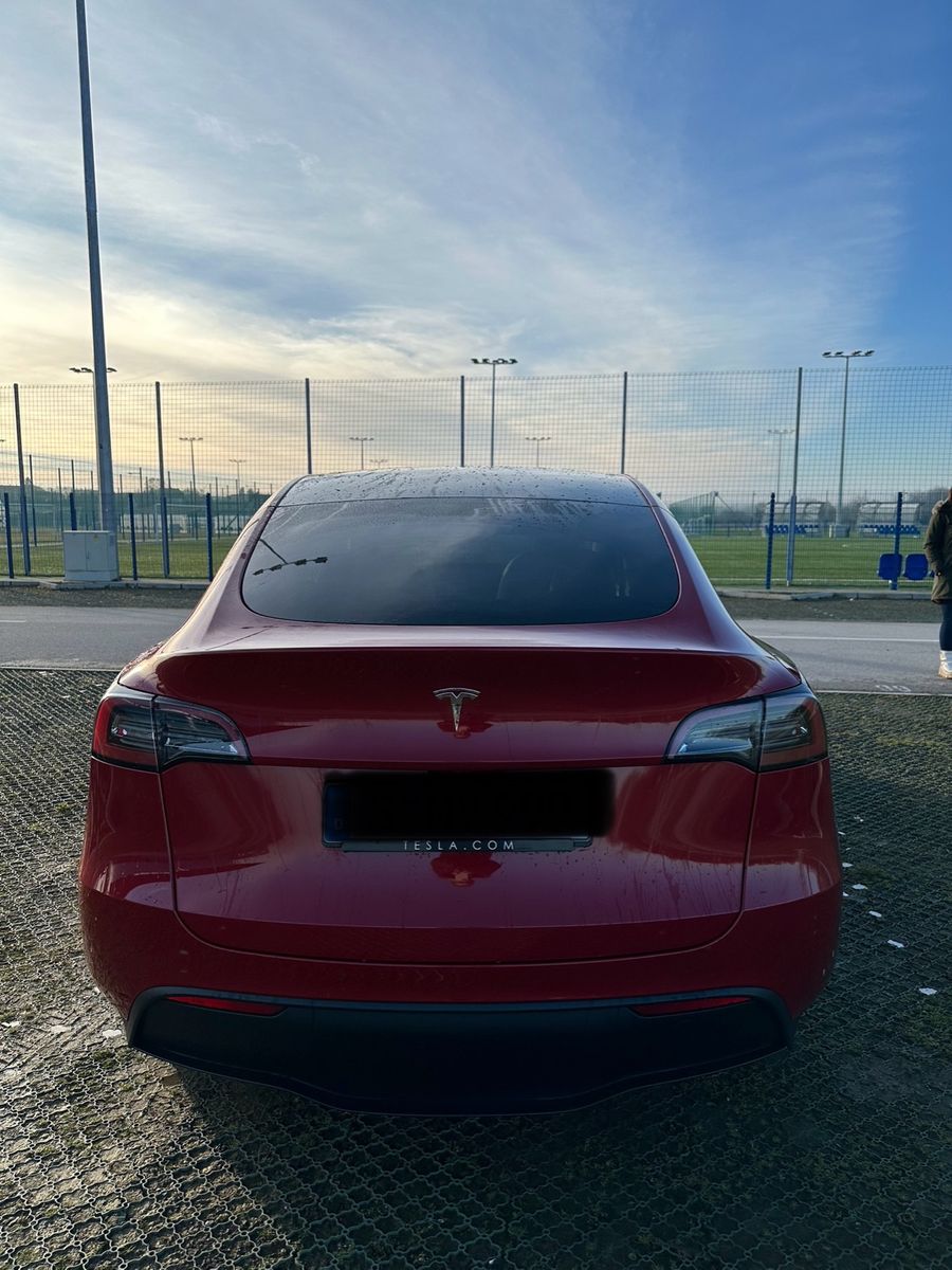 Tesla Model Y  RWD 20 Zoll  Red Multi-Coat foto 7