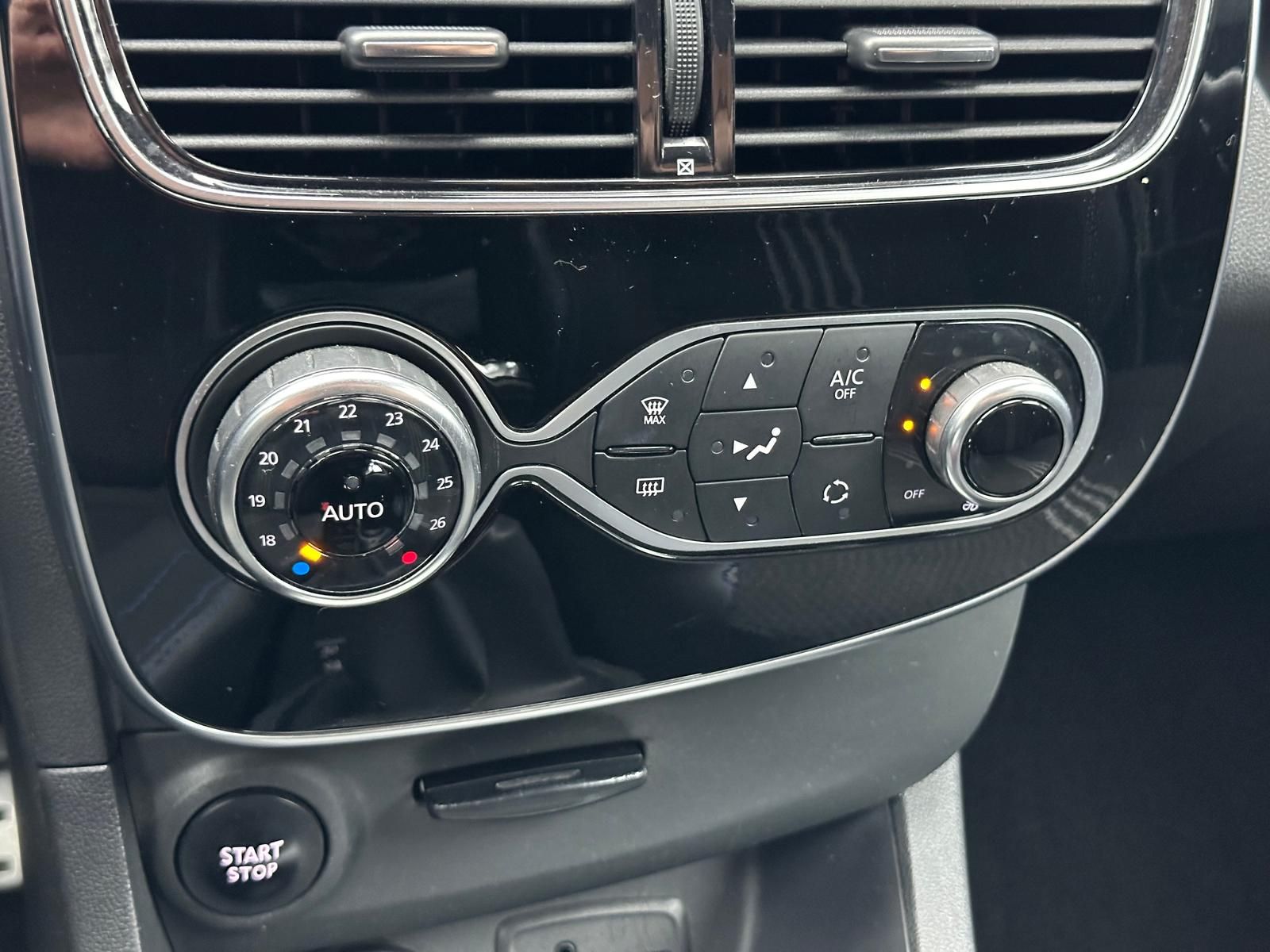 Fahrzeugabbildung Renault CLIO TCE 90 GT-LINE/BLACK-EDITION/R-CAM/NAVI/PDC